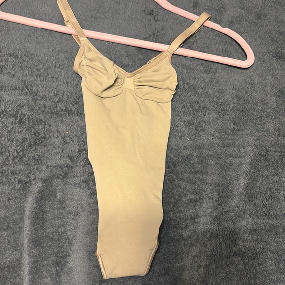 Skims Seamless Sculpt Thong Bodysuit in ClayNWOT - Picture 2 of 2